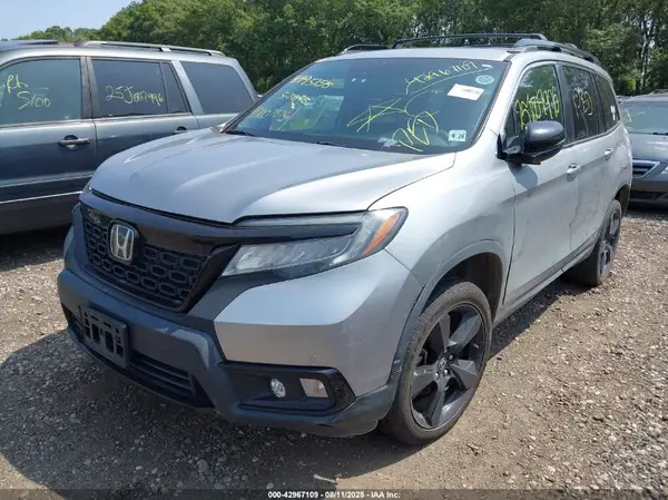 5FNYF8H00KB019950 2019 HONDA PASSPORT - Image 2