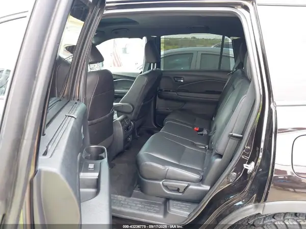 5FNYF8H00LB003152 2020 HONDA PASSPORT - Image 8