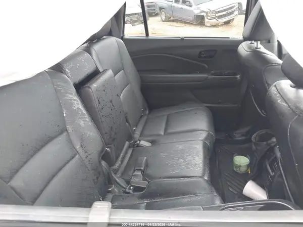 5FNYF8H00NB008984 2022 HONDA PASSPORT - Image 8