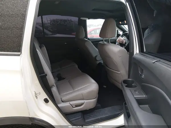 5FNYF8H01KB001523 2019 HONDA PASSPORT - Image 8