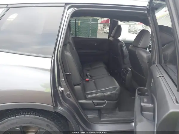 5FNYF8H01KB006690 2019 HONDA PASSPORT - Image 8