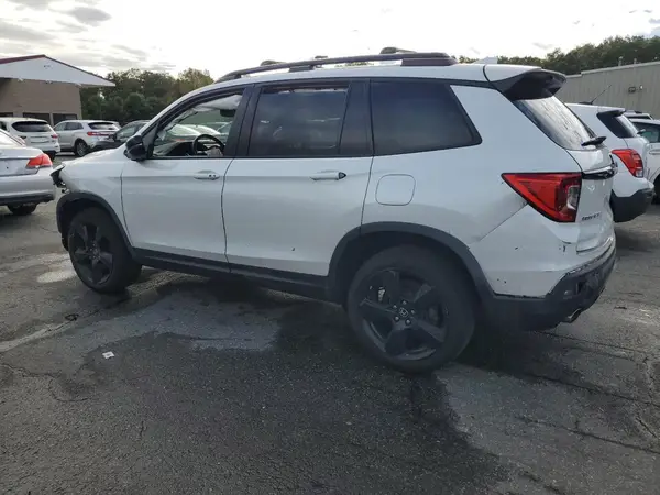 5FNYF8H01KB027815 2019 HONDA PASSPORT - Image 2