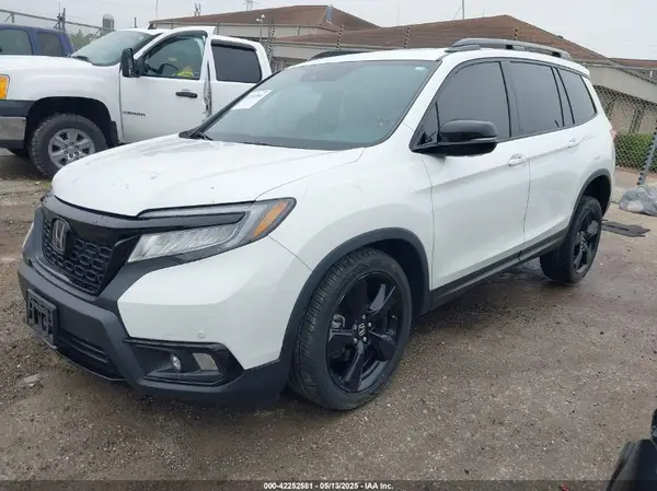5FNYF8H01LB019179 2020 HONDA PASSPORT - Image 2