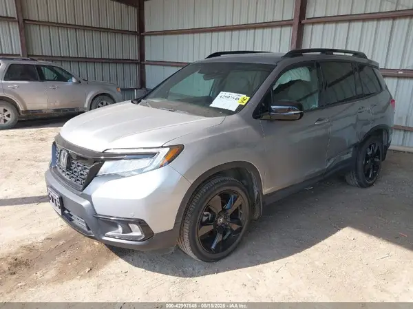 5FNYF8H01MB040129 2021 HONDA PASSPORT - Image 2