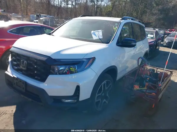 5FNYF8H01NB004183 2022 HONDA PASSPORT - Image 2