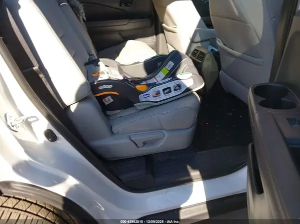 5FNYF8H01NB004183 2022 HONDA PASSPORT - Image 8