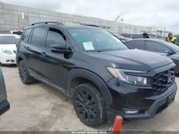 5FNYF8H01NB012381 2022 HONDA PASSPORT - Image 1