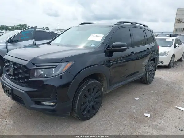 5FNYF8H01NB012381 2022 HONDA PASSPORT - Image 2