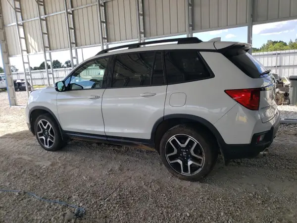 5FNYF8H01NB015037 2022 HONDA PASSPORT - Image 2