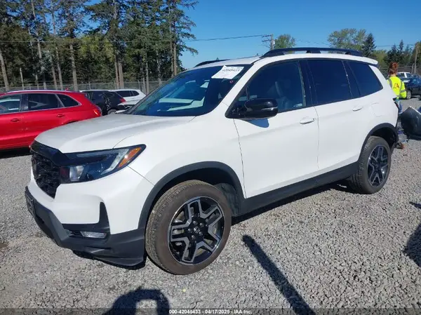 5FNYF8H01PB004087 2023 HONDA PASSPORT - Image 2