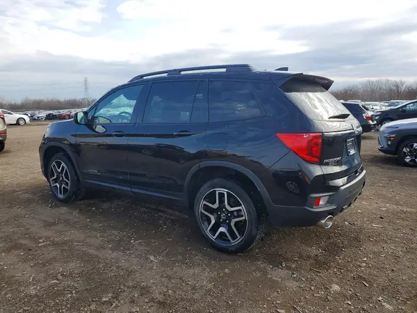 5FNYF8H01PB008902 2023 HONDA PASSPORT - Image 2