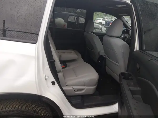 5FNYF8H01PB024453 2023 HONDA PASSPORT - Image 8