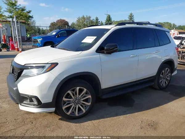5FNYF8H02KB010960 2019 HONDA PASSPORT - Image 2