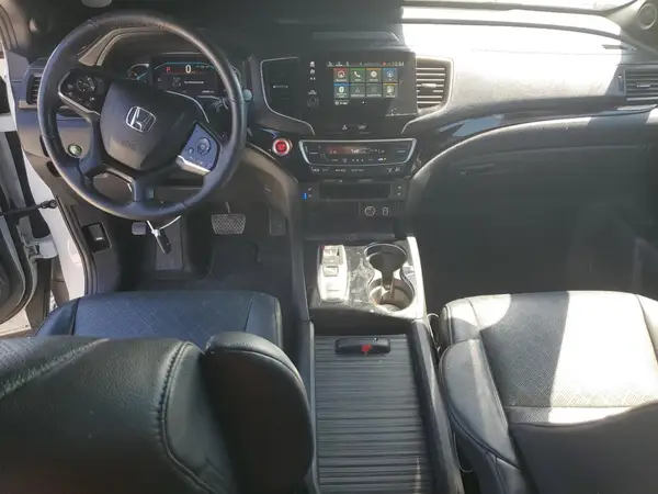 5FNYF8H02KB028083 2019 HONDA PASSPORT - Image 8