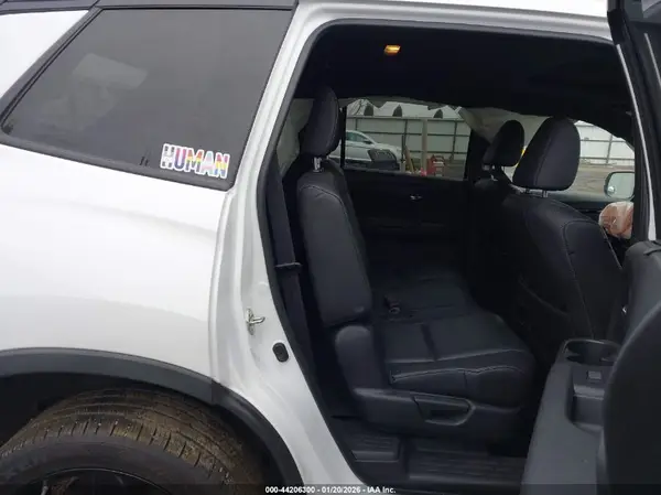 5FNYF8H02LB020244 2020 HONDA PASSPORT - Image 8