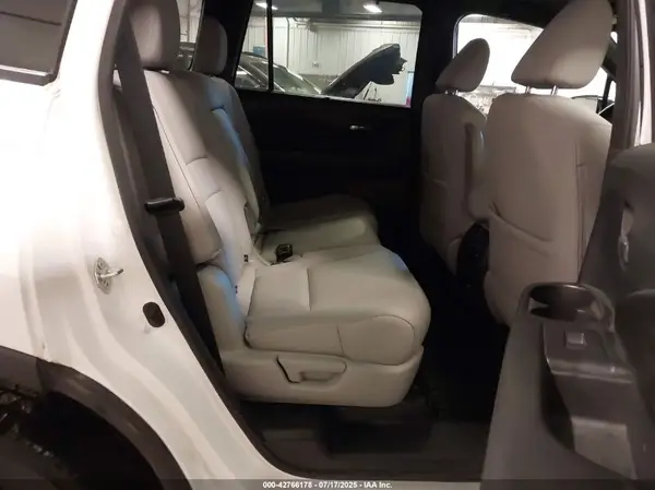 5FNYF8H02MB006281 2021 HONDA PASSPORT - Image 8