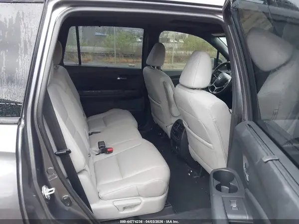 5FNYF8H02MB026708 2021 HONDA PASSPORT - Image 8
