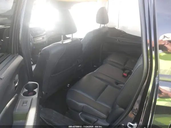 5FNYF8H02NB001275 2022 HONDA PASSPORT - Image 8