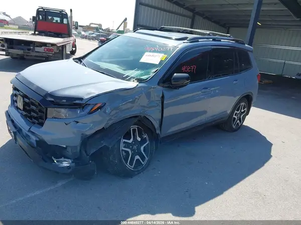 5FNYF8H02NB014818 2022 HONDA PASSPORT - Image 2