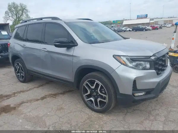 5FNYF8H02PB033548 2023 HONDA PASSPORT - Image 1