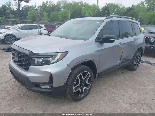 5FNYF8H02PB033548 2023 HONDA PASSPORT - Image 2