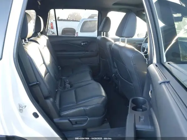 5FNYF8H03KB003550 2019 HONDA PASSPORT - Image 8