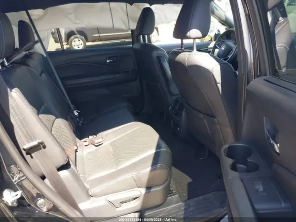 5FNYF8H03KB003970 2019 HONDA PASSPORT - Image 8