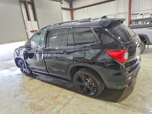 5FNYF8H03KB006304 2019 HONDA PASSPORT - Image 2