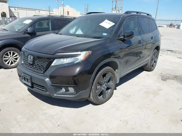 5FNYF8H03LB013951 2020 HONDA PASSPORT - Image 2