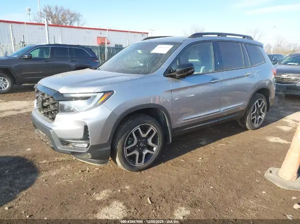 5FNYF8H03NB012088 2022 HONDA PASSPORT - Image 2
