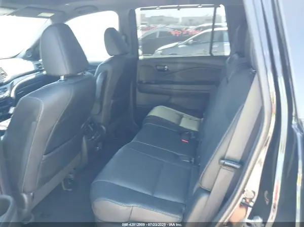 5FNYF8H03PB000106 2023 HONDA PASSPORT - Image 8