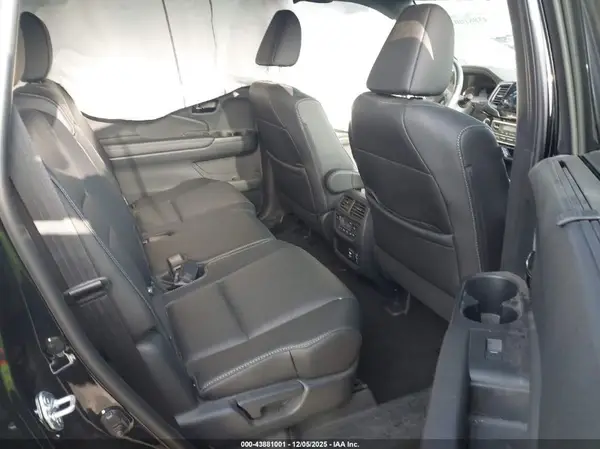 5FNYF8H03PB033770 2023 HONDA PASSPORT - Image 8