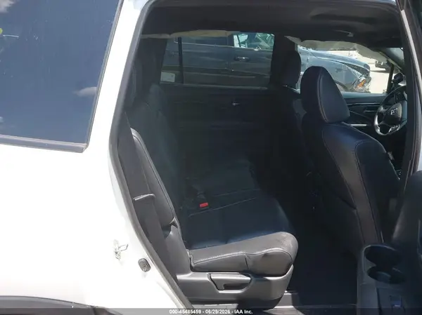 5FNYF8H04KB003511 2019 HONDA PASSPORT - Image 8
