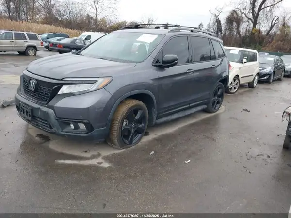 5FNYF8H04KB015707 2019 HONDA PASSPORT - Image 2
