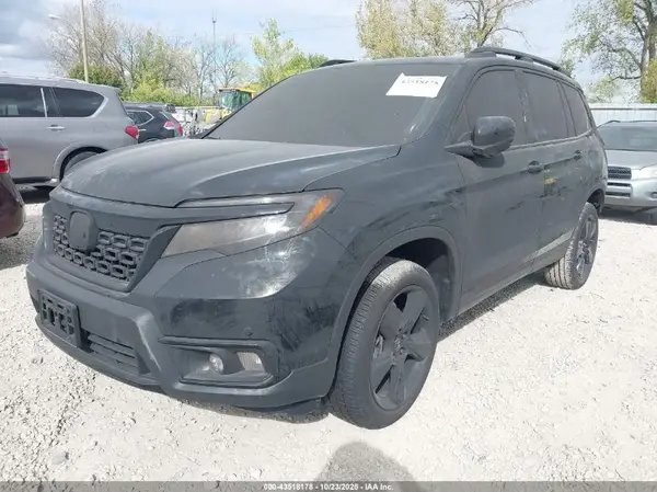 5FNYF8H04KB017635 2019 HONDA PASSPORT - Image 2