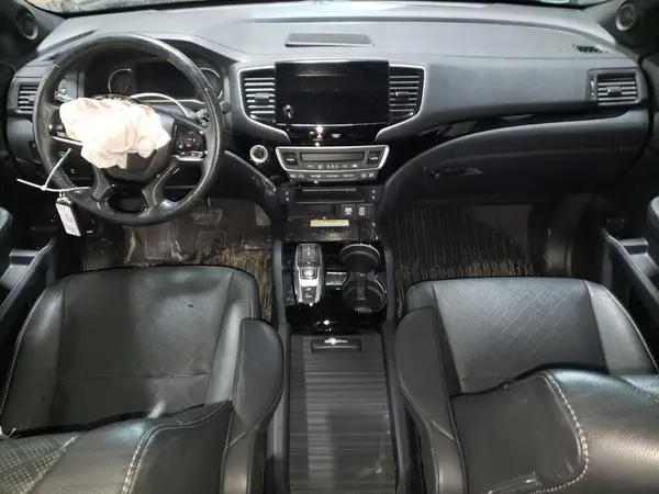 5FNYF8H04LB004868 2020 HONDA PASSPORT - Image 8