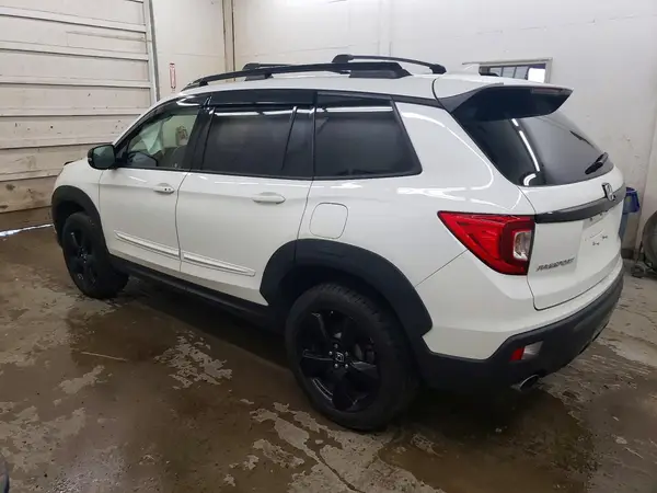 5FNYF8H04LB007799 2020 HONDA PASSPORT - Image 2