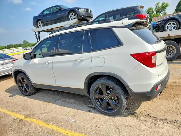 5FNYF8H04LB011190 2020 HONDA PASSPORT - Image 2