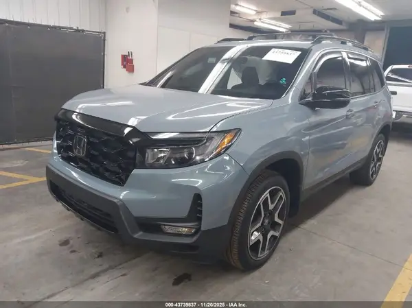 5FNYF8H04PB028402 2023 HONDA PASSPORT - Image 2