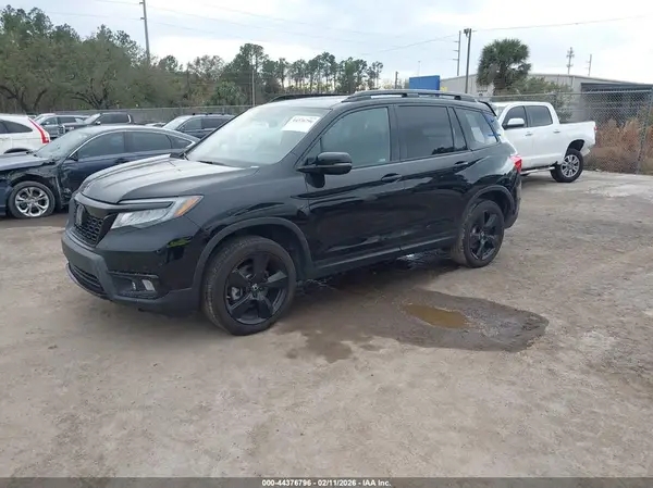 5FNYF8H05MB008834 2021 HONDA PASSPORT - Image 2