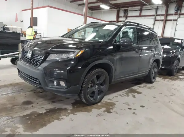 5FNYF8H05MB015573 2021 HONDA PASSPORT - Image 2