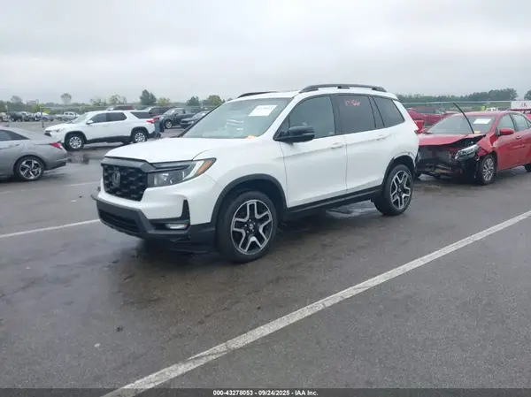 5FNYF8H05NB005143 2022 HONDA PASSPORT - Image 2