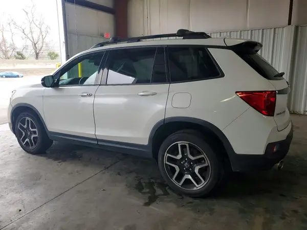 5FNYF8H05NB011749 2022 HONDA PASSPORT - Image 2