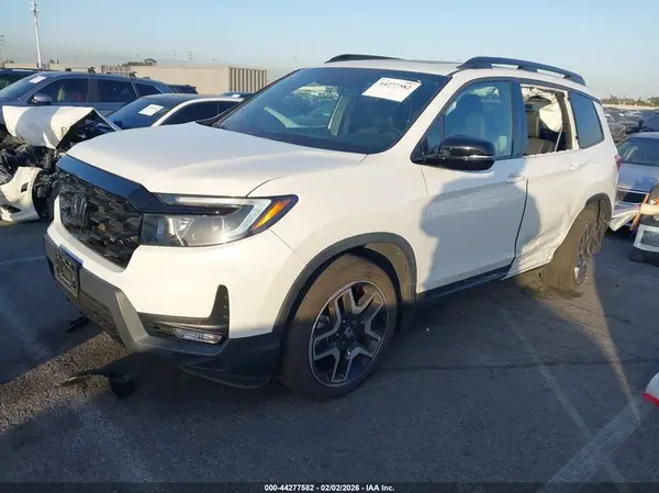 5FNYF8H05NB012979 2022 HONDA PASSPORT - Image 2