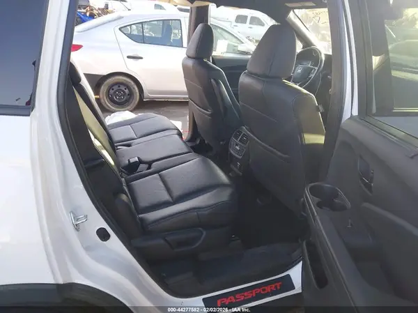 5FNYF8H05NB012979 2022 HONDA PASSPORT - Image 8
