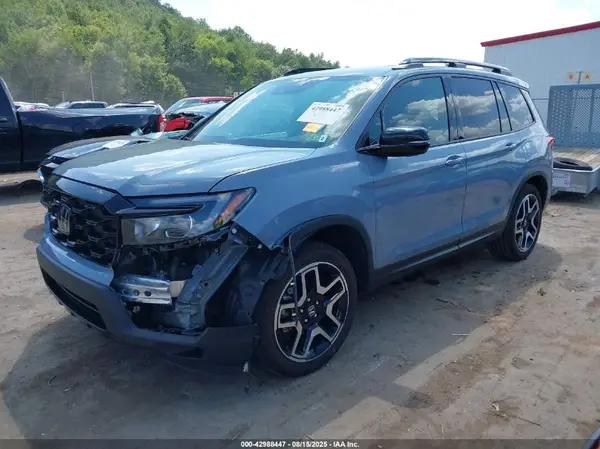 5FNYF8H05NB025781 2022 HONDA PASSPORT - Image 2