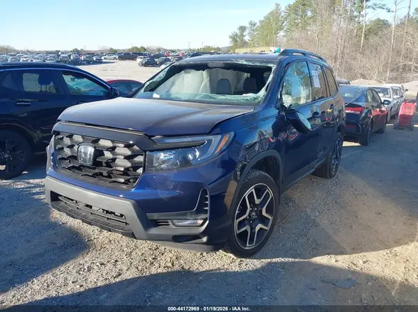 5FNYF8H05PB007557 2023 HONDA PASSPORT - Image 2