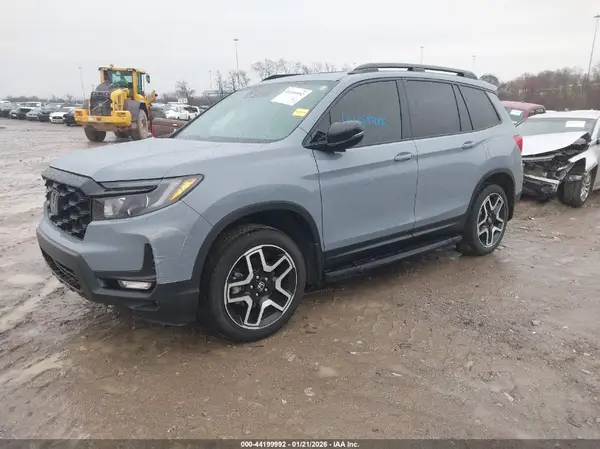 5FNYF8H05PB013293 2023 HONDA PASSPORT - Image 2