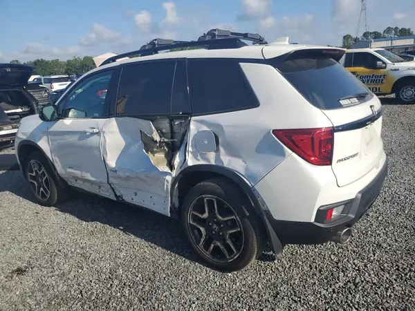 5FNYF8H05PB013519 2023 HONDA PASSPORT - Image 2
