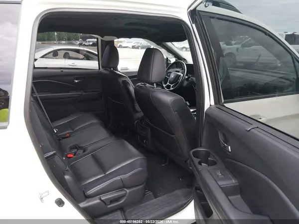 5FNYF8H06KB004806 2019 HONDA PASSPORT - Image 8